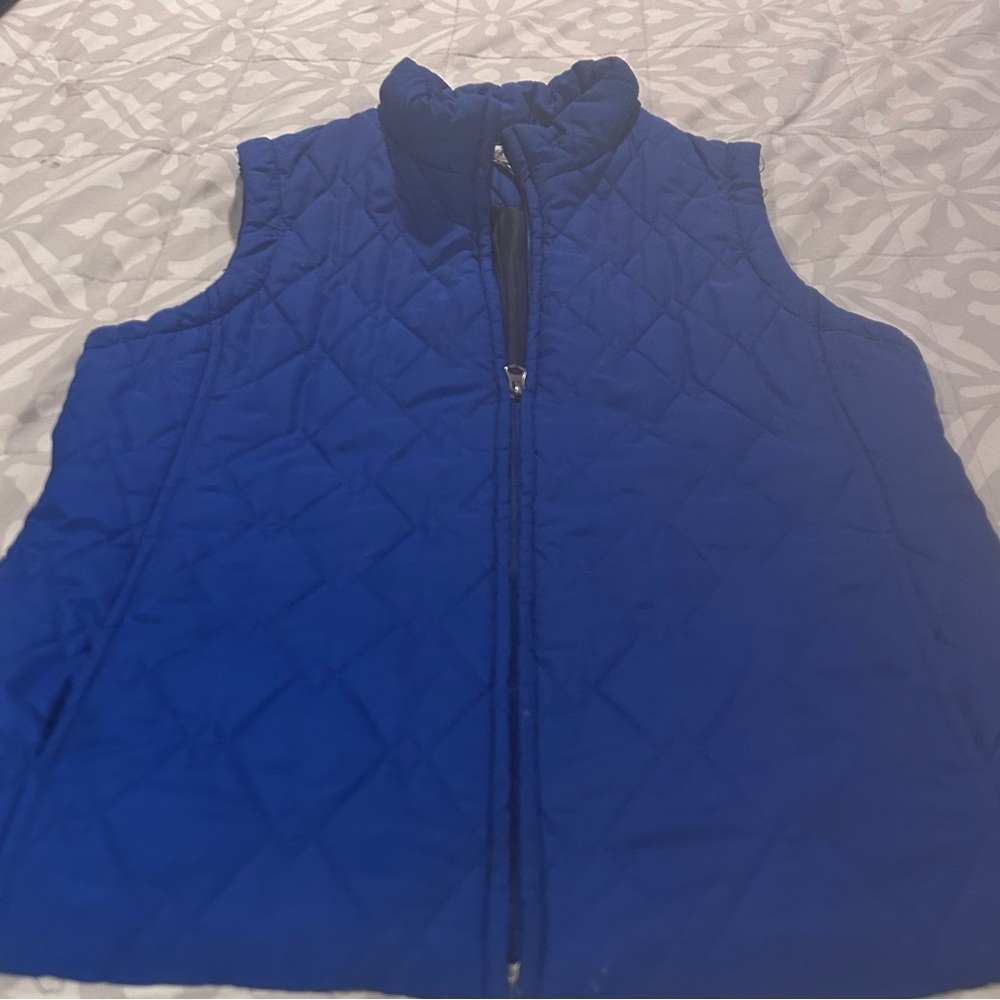 🚨🚨Lightly worn, bold, blue, Rain🌧️proof,Croft and Barrow vest size small W